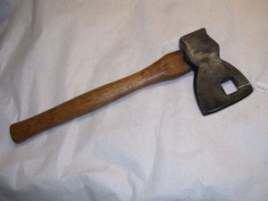 Broad hatchet with hole for tightening square cross-arm bolts